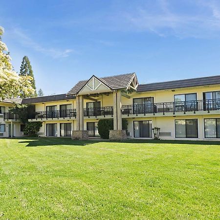 Best Western Gold Country Inn Грас Вали Екстериор снимка